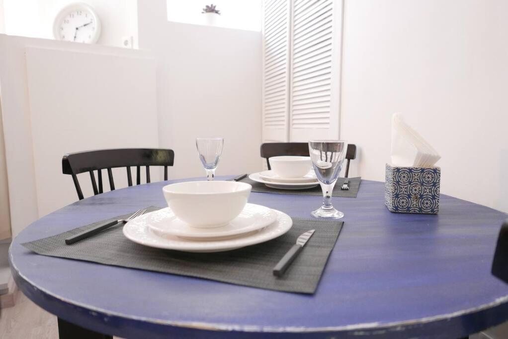 Appartamento Alfama'S Hidden Terrace Gem Lisbona Esterno foto